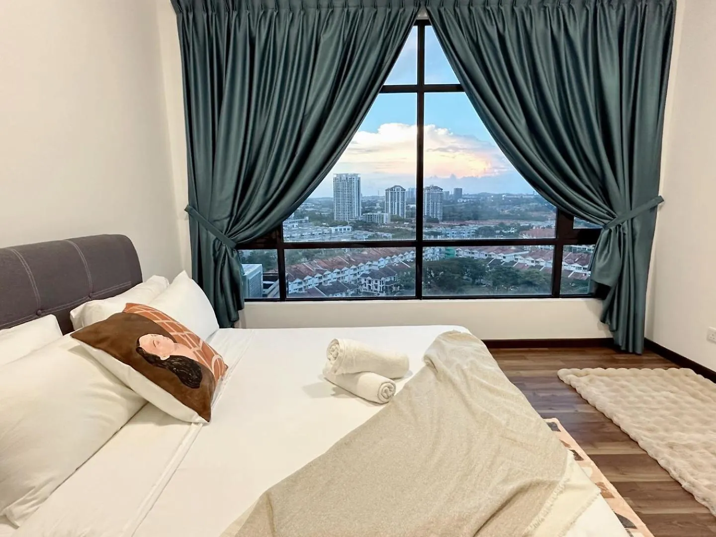 Molek Regency Johor Bahru By Jc Home Apartment