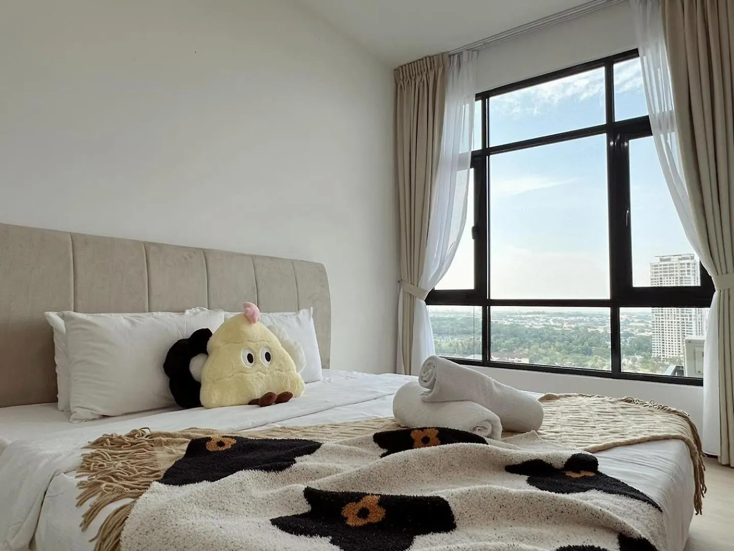 Molek Regency Johor Bahru By Jc Home Apartment