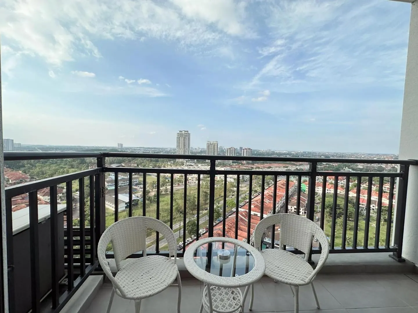 Molek Regency Johor Bahru By Jc Home Apartment
