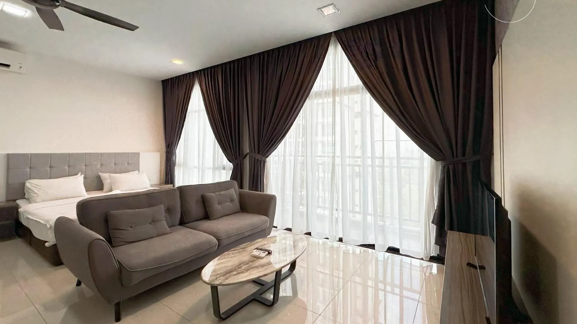 Molek Regency Johor Bahru By Jc Home Apartment