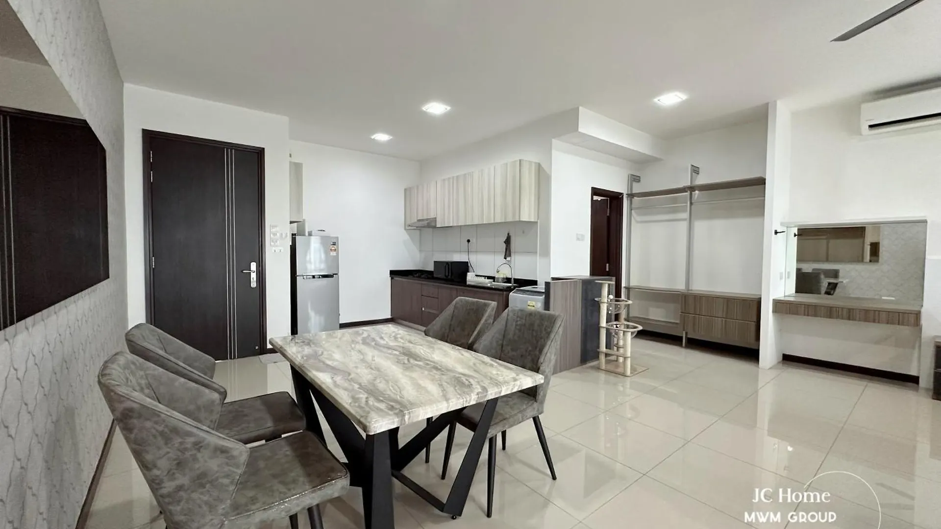 Molek Regency Johor Bahru By Jc Home 0*,