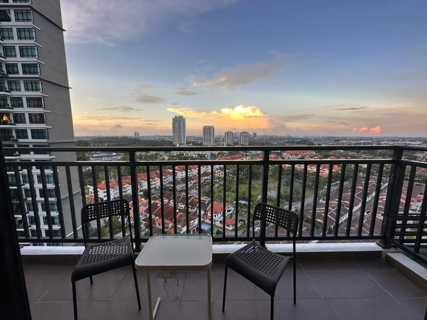 Molek Regency Johor Bahru By Jc Home Apartment