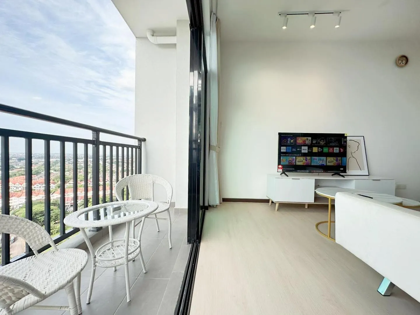 Molek Regency Johor Bahru By Jc Home Apartment